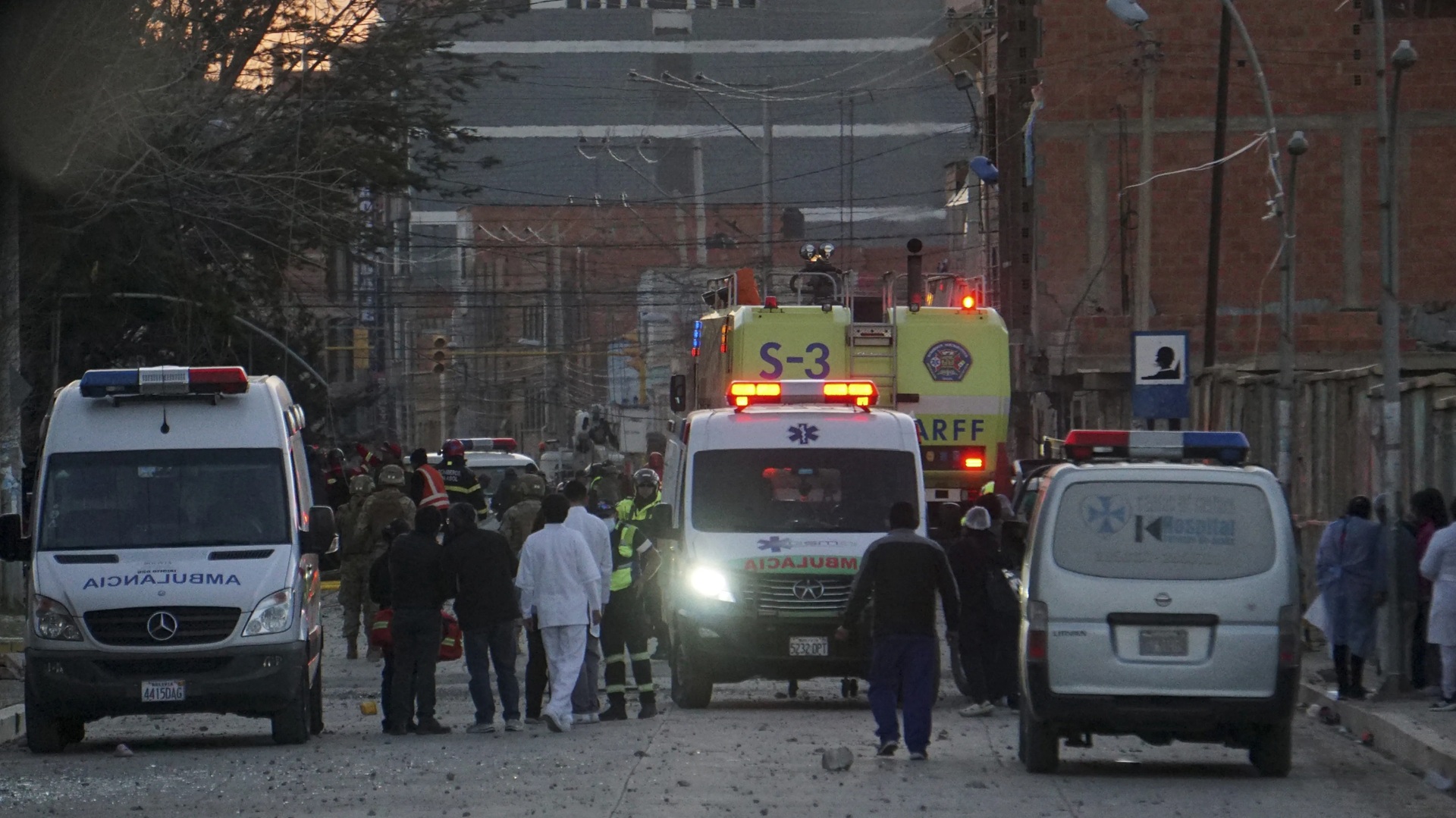 Bolivian army base blasts kill two, wound dozens 
