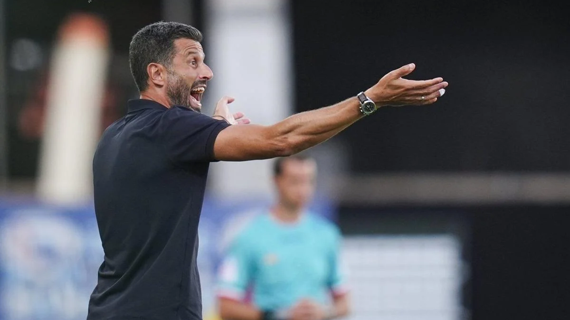 فيورنتينا الإيطالي يقيل مدربه غروسو بعد ثلاث مباريات فقط
