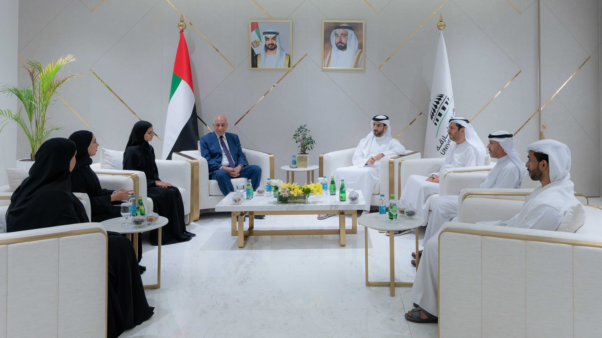 Sultan bin Ahmed receives UOS Emirati scholarship students