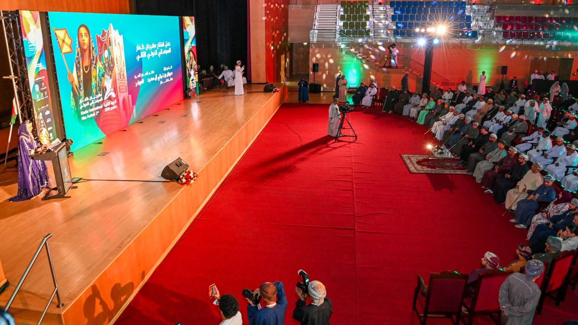 مهرجان ظفار السينمائي الدولي يطلق فعاليات دورته الثانية في صلالة
