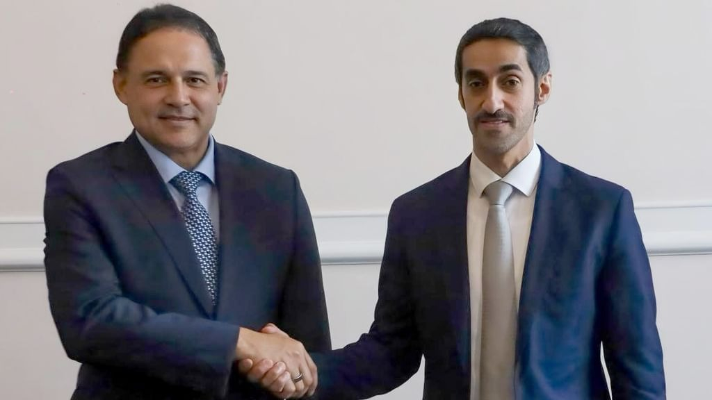 سفير الإمارات يبحث مع رئيس كونغرس كولومبيا تعزيز التعاون البرلماني 