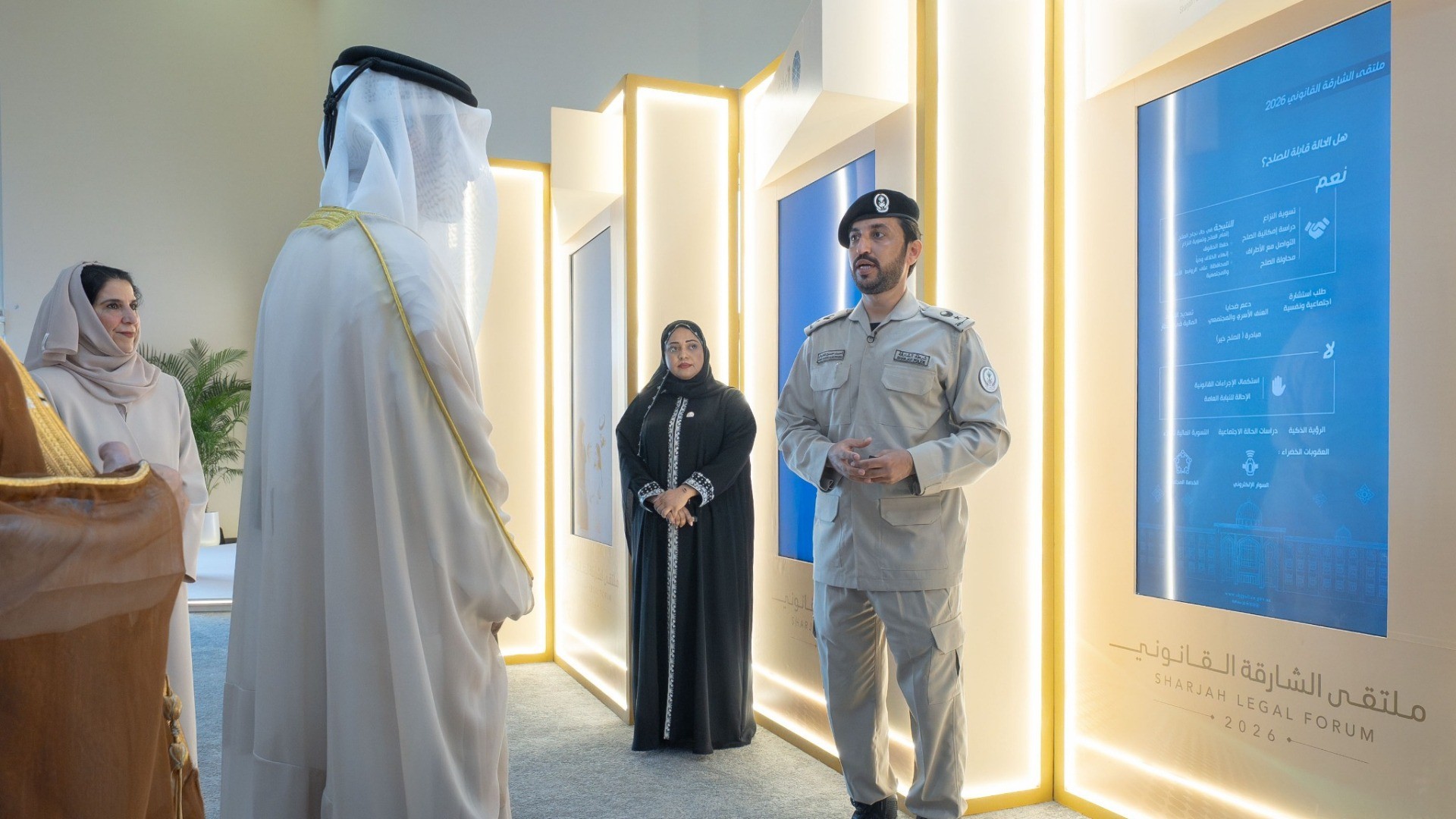سلطان بن أحمد القاسمي يشهد انطلاق فعاليات ملتقى الشارقة القانوني