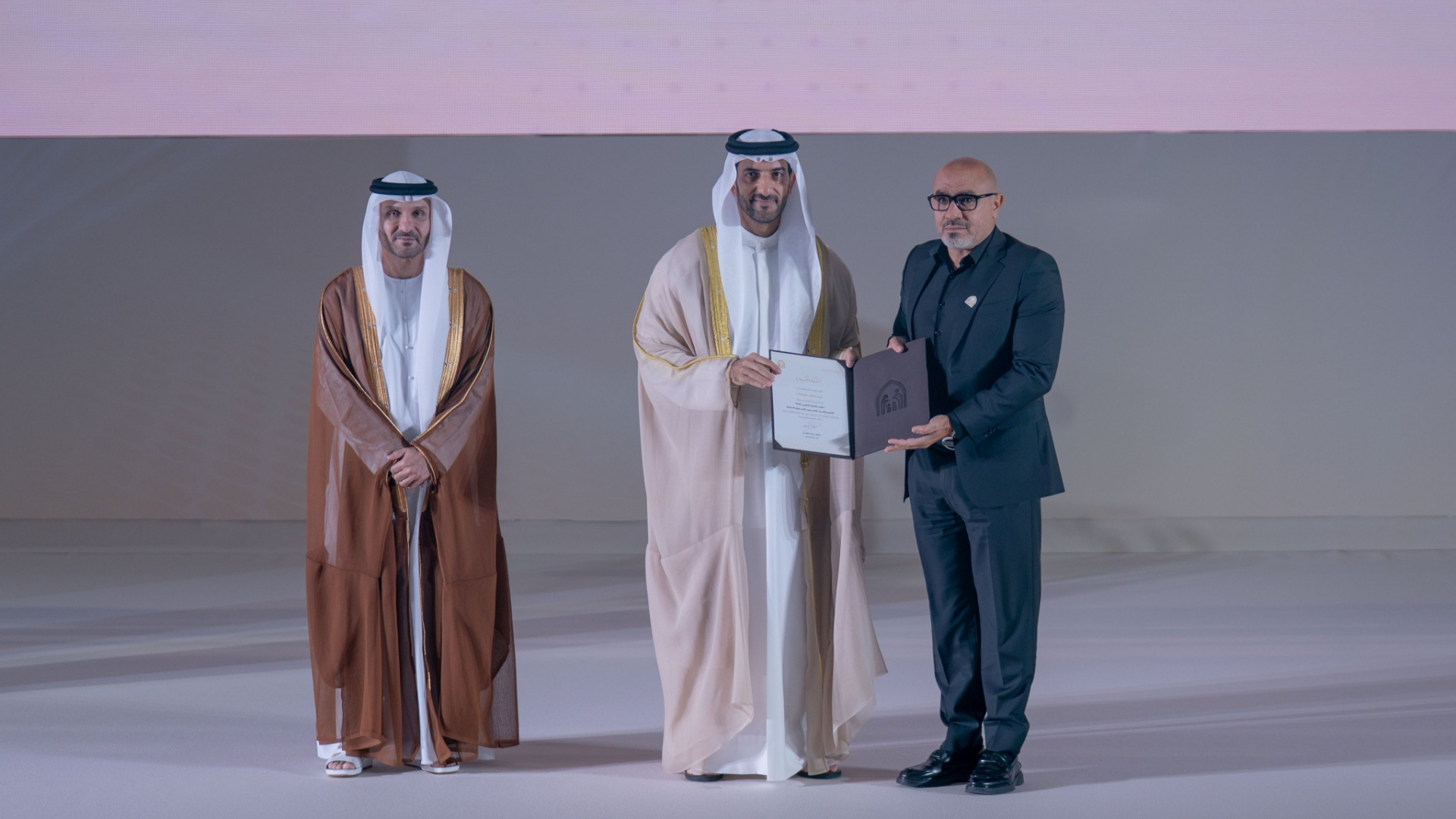 سلطان بن أحمد القاسمي يشهد انطلاق فعاليات ملتقى الشارقة القانوني
