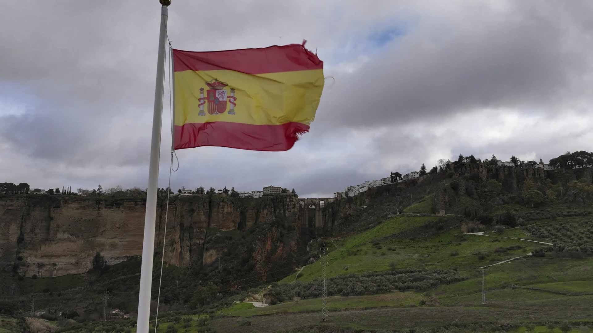 إسبانيا تعتزم منح الجنسية لمواليد الصحراء الغربية وقت الاستعمار