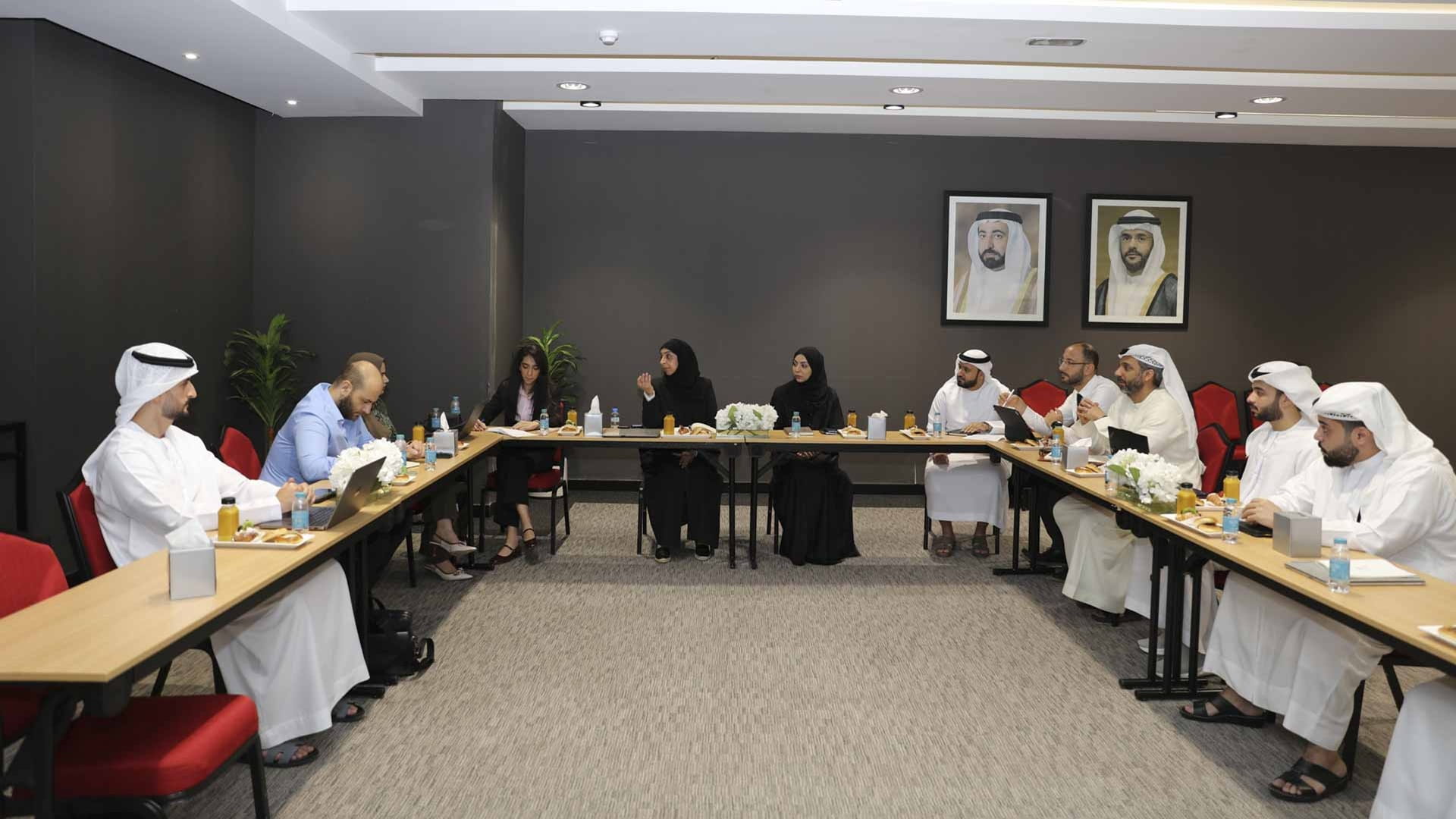 "دائرة الأشغال" و"الشارقة الرقمية" تبحثان تطوير خدمات قطاع البناء