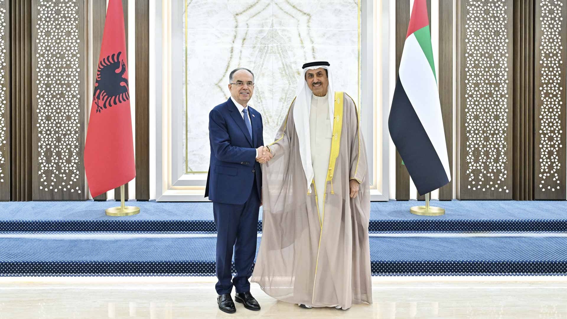 صقر غباش ورئيس ألبانيا يبحثان تعزيز التعاون البرلماني والاستراتيجي 