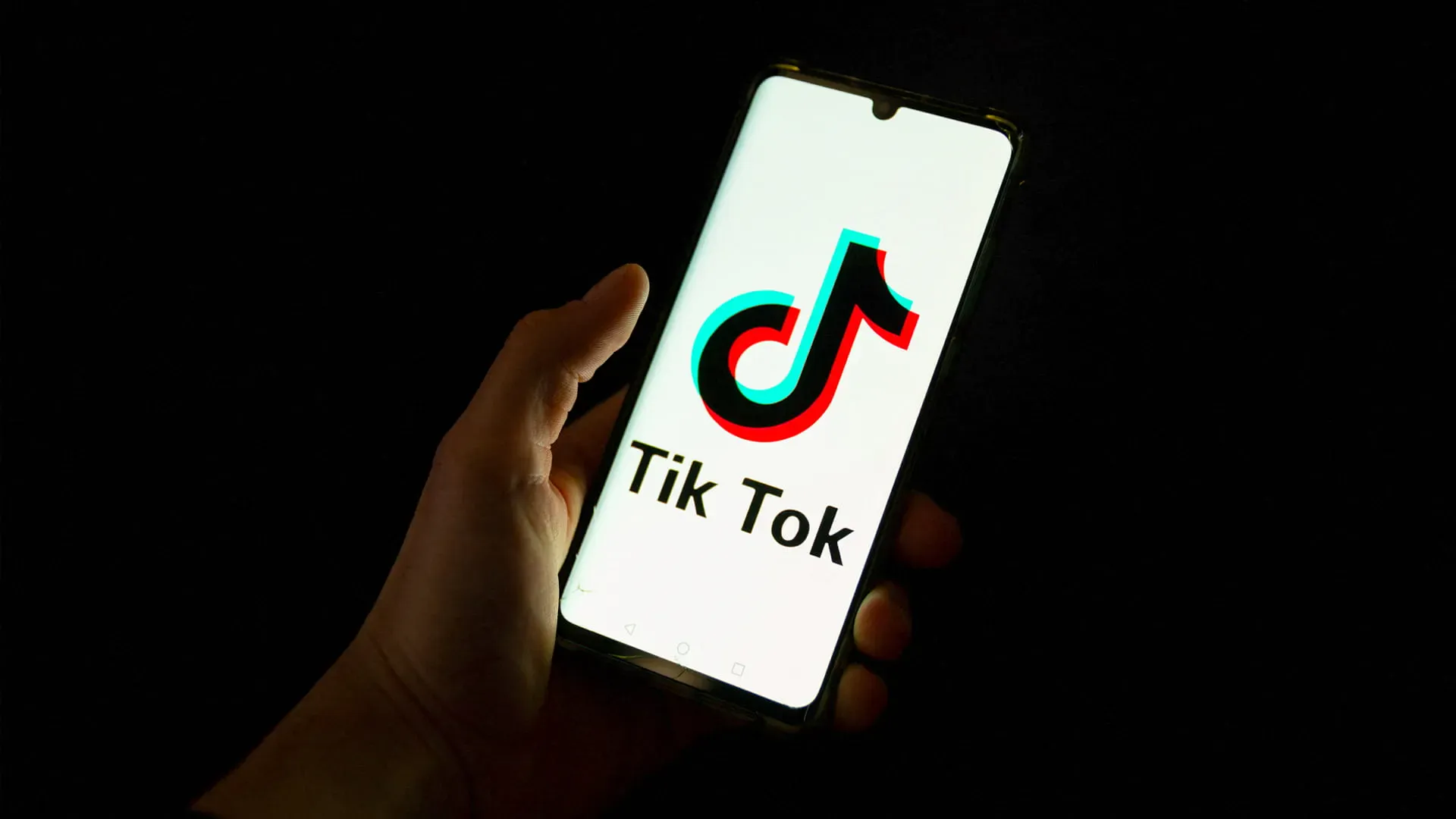 TikTok agrees to teen limits in US settlement following Meta