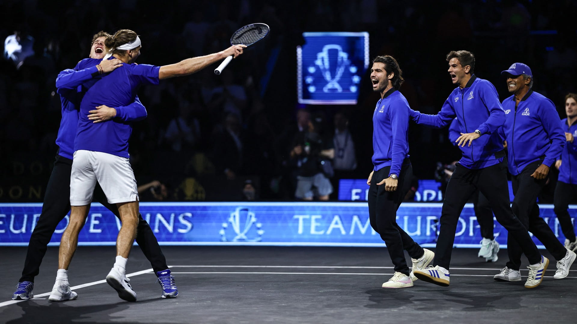 Zverev clinches Laver Cup for Team Europe 