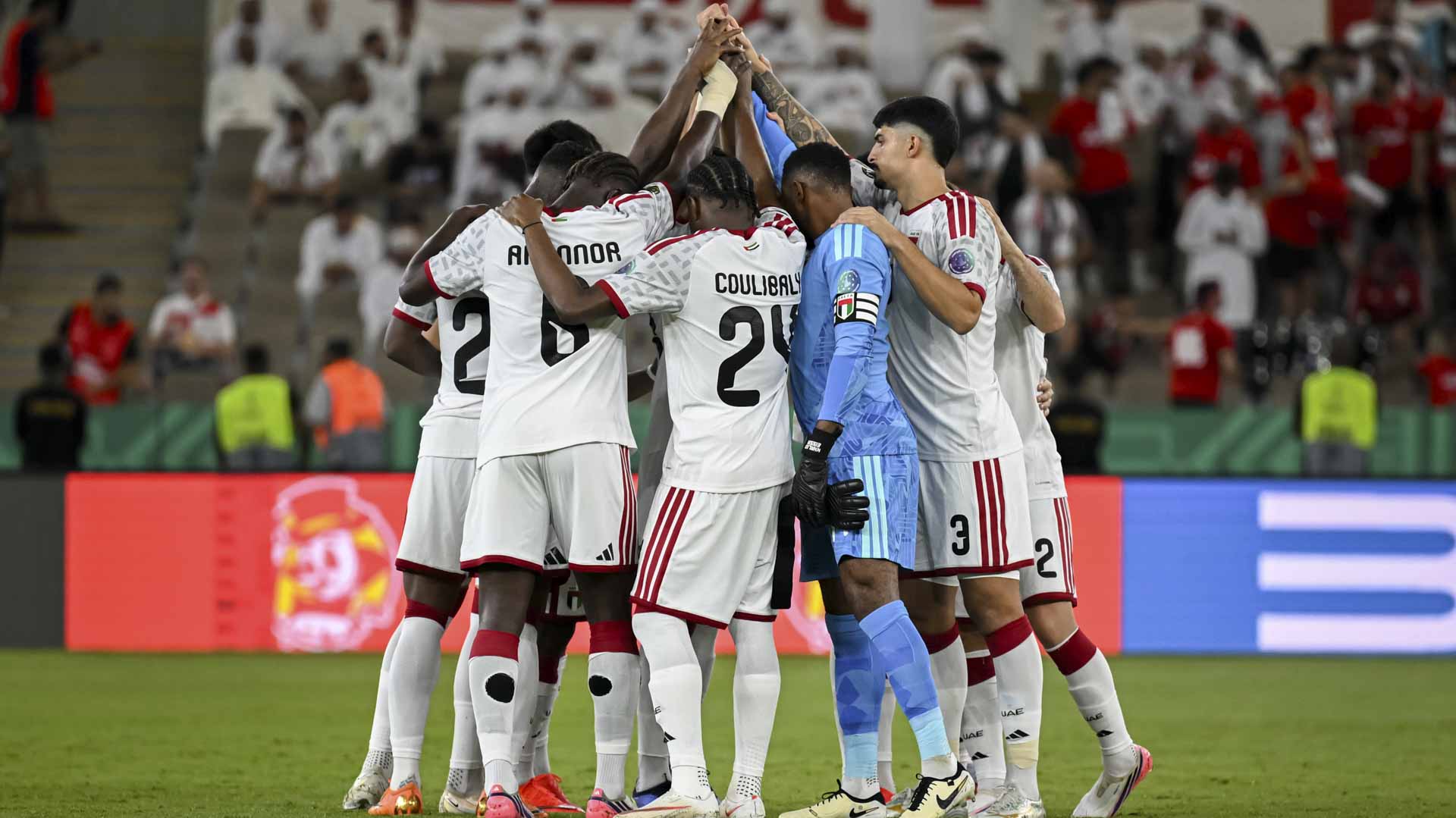 منتخب الإمارات يلتقي قطر الأربعاء للمنافسة على صدارة المجموعة 2 