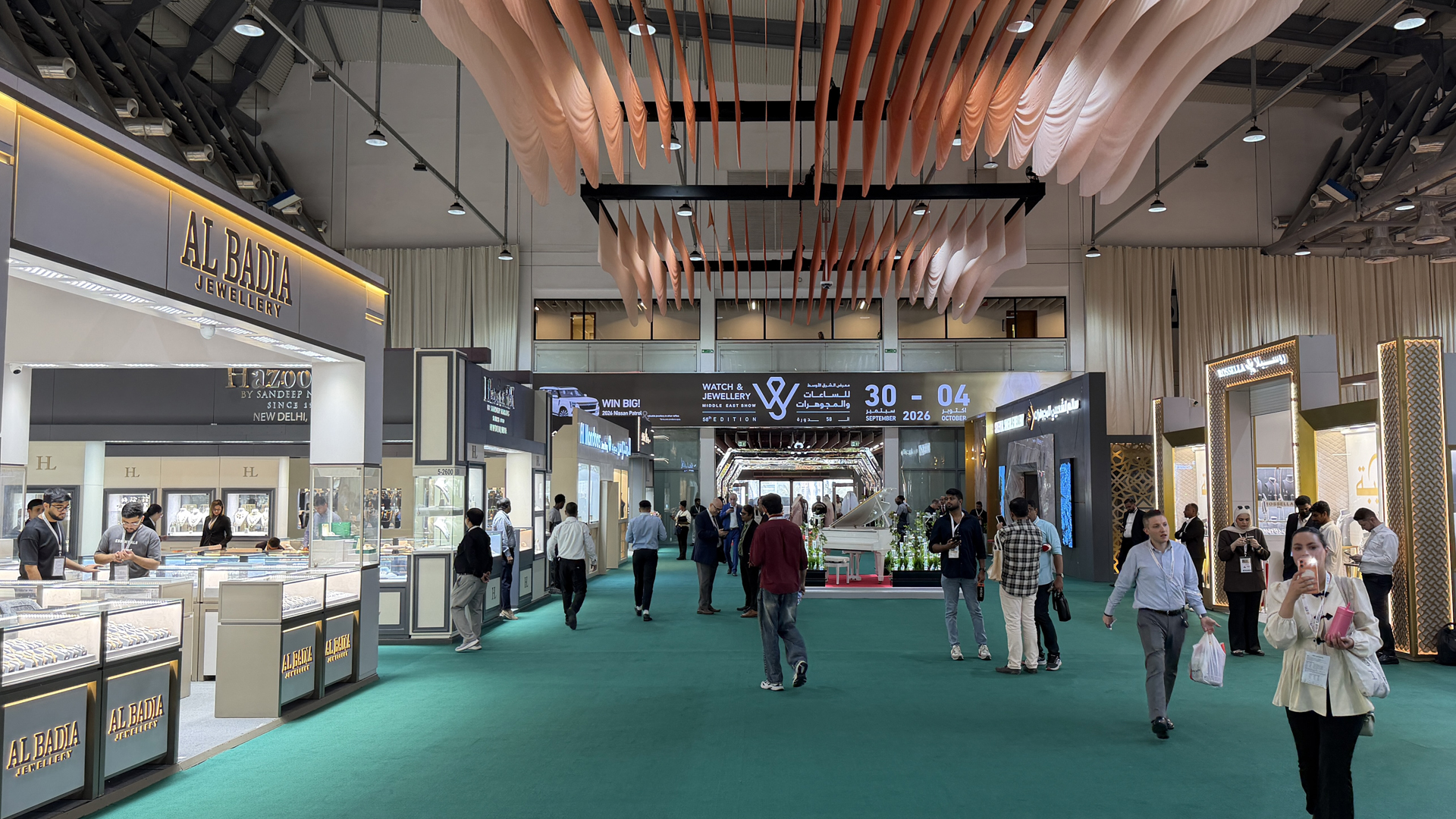 500 exhibitors take part in Sharjah jewellery show 