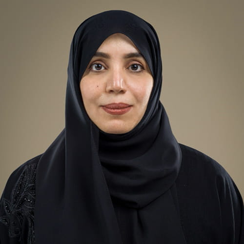 الدكتورة نجوى الحوسني 