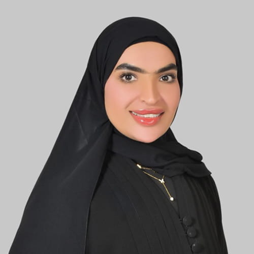سعاد بطي الشامسي)