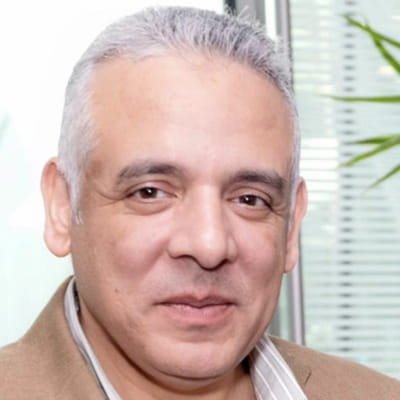  أحمد شعبان)