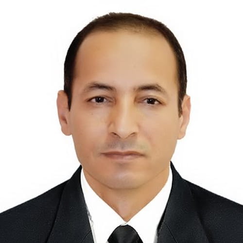 الدكتور منير القايدي)